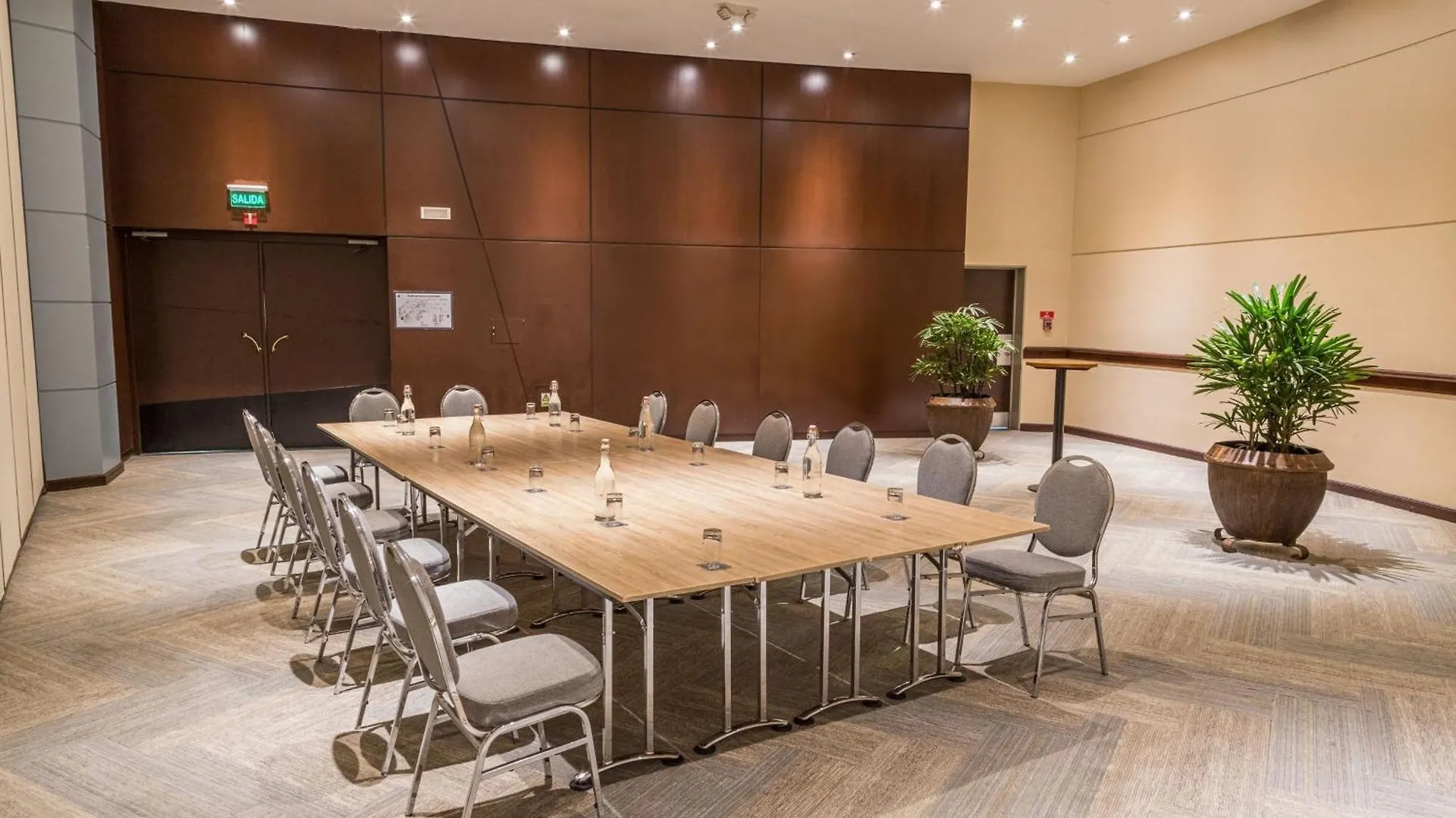 Sheraton جواياكيل 5*,  الإكوادور