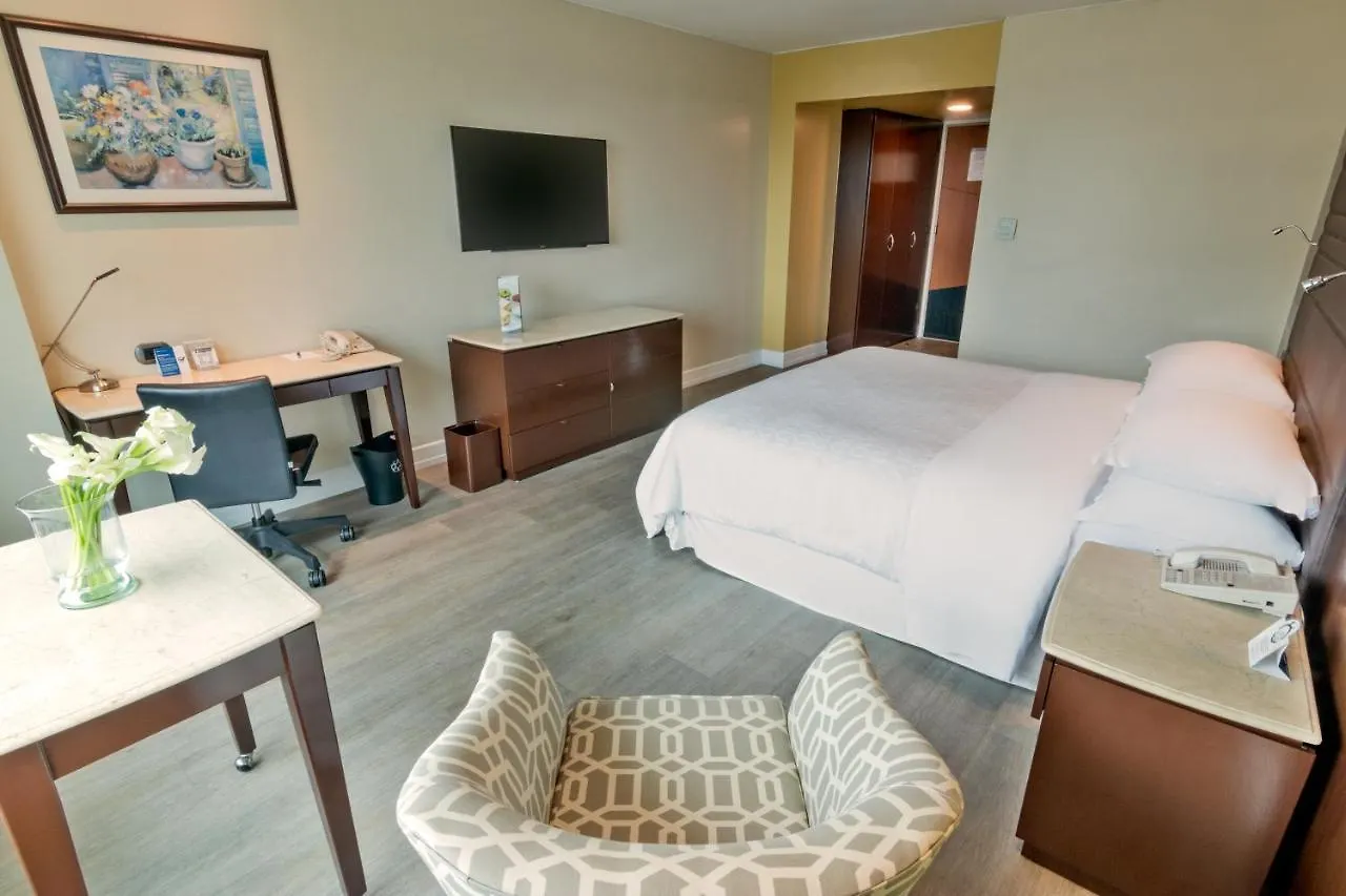 Sheraton Guayaquil 5*,