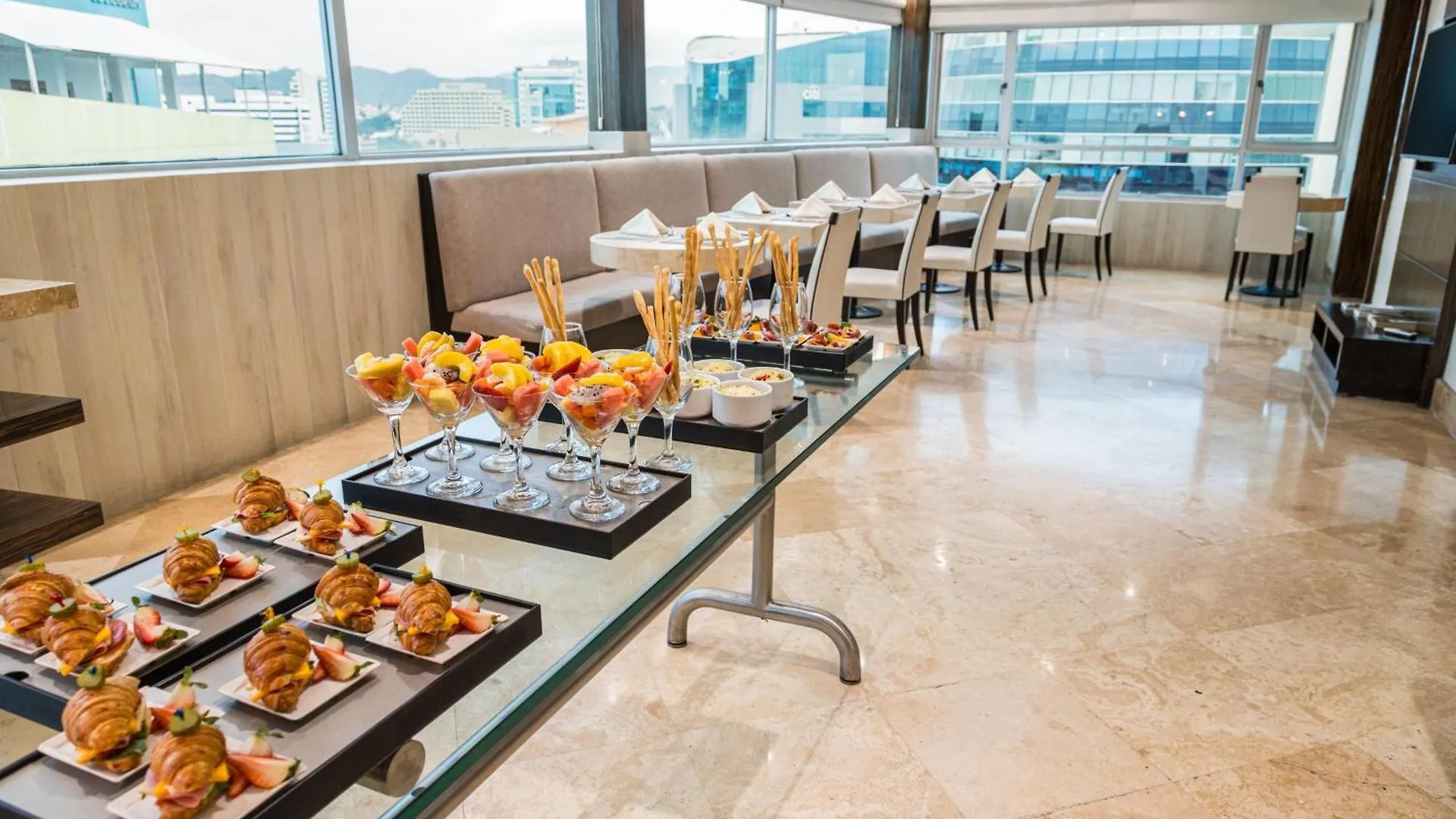 Sheraton Guayaquil 5*,  Ecuador